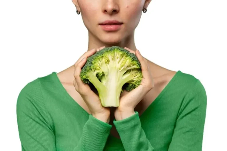 Foods to Avoid for Thyroid Patients: The Ultimate Guide